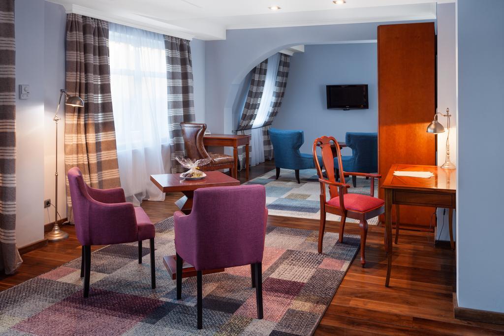 Hotel Rejs Устка Экстерьер фото