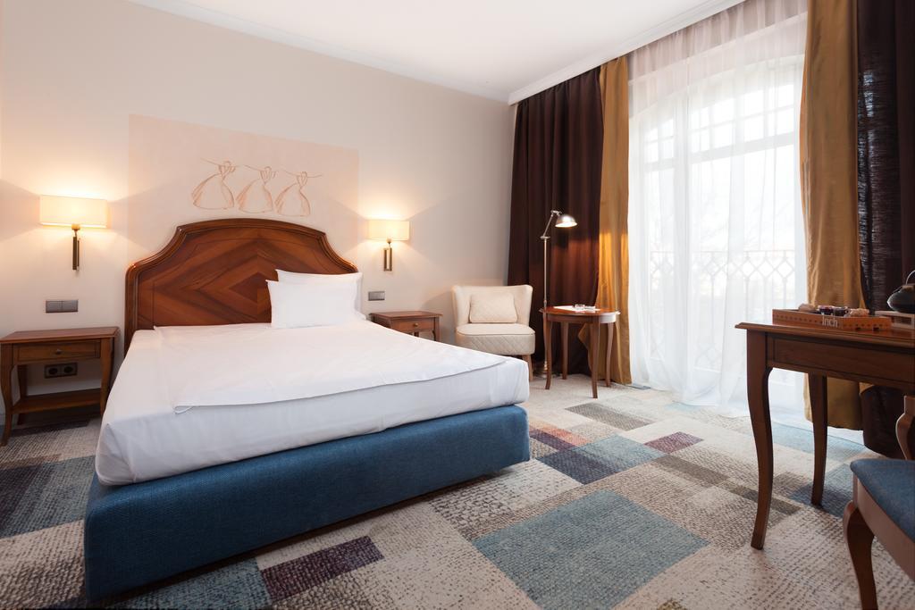 Hotel Rejs Устка Экстерьер фото