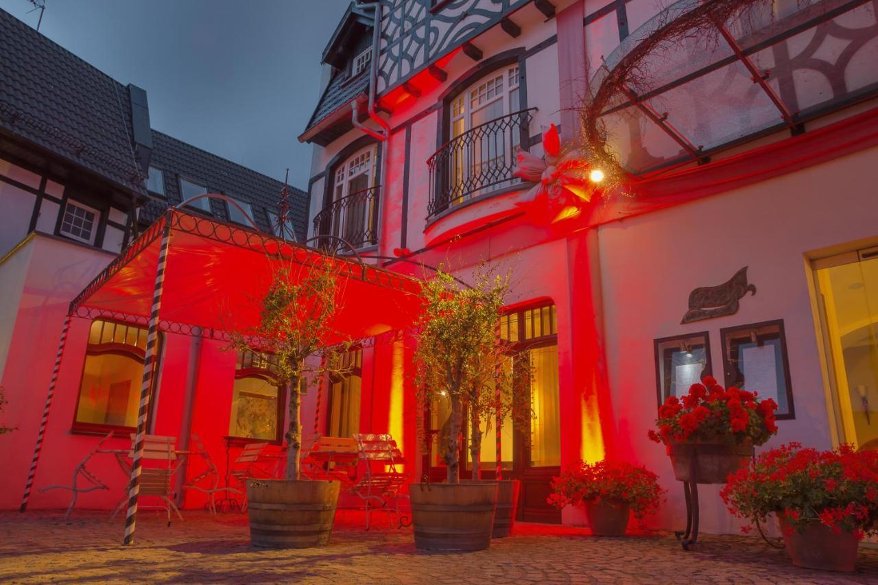 Hotel Rejs Устка Экстерьер фото